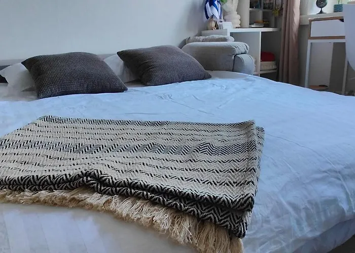 Apartmán Cozy Studio, Convenient, Close To Nature & Sea